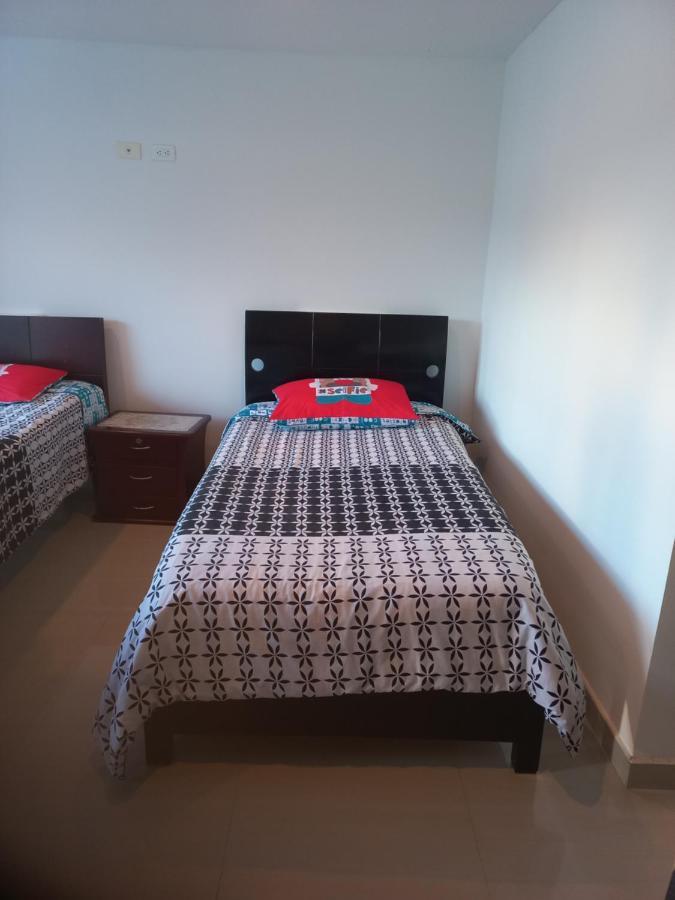 Habitaciones Familiares Tunja Norte Екстер'єр фото